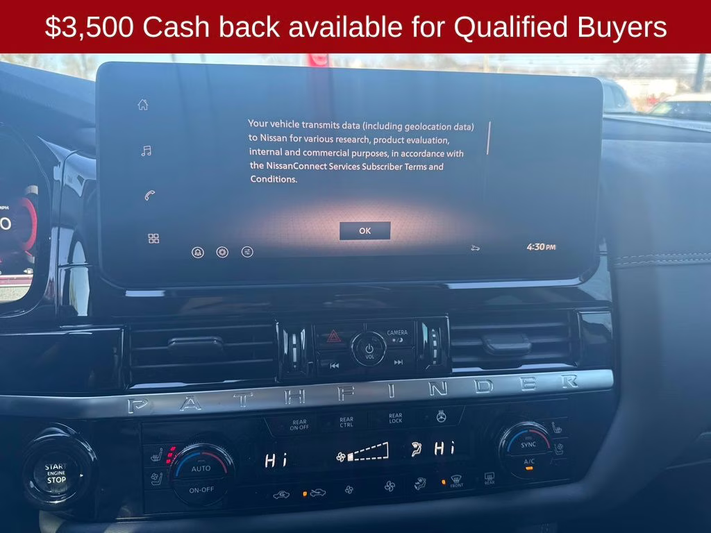 2026 Everest White Pearl Tricoat Nissan Pathfinder Platinum 4X4 SUV