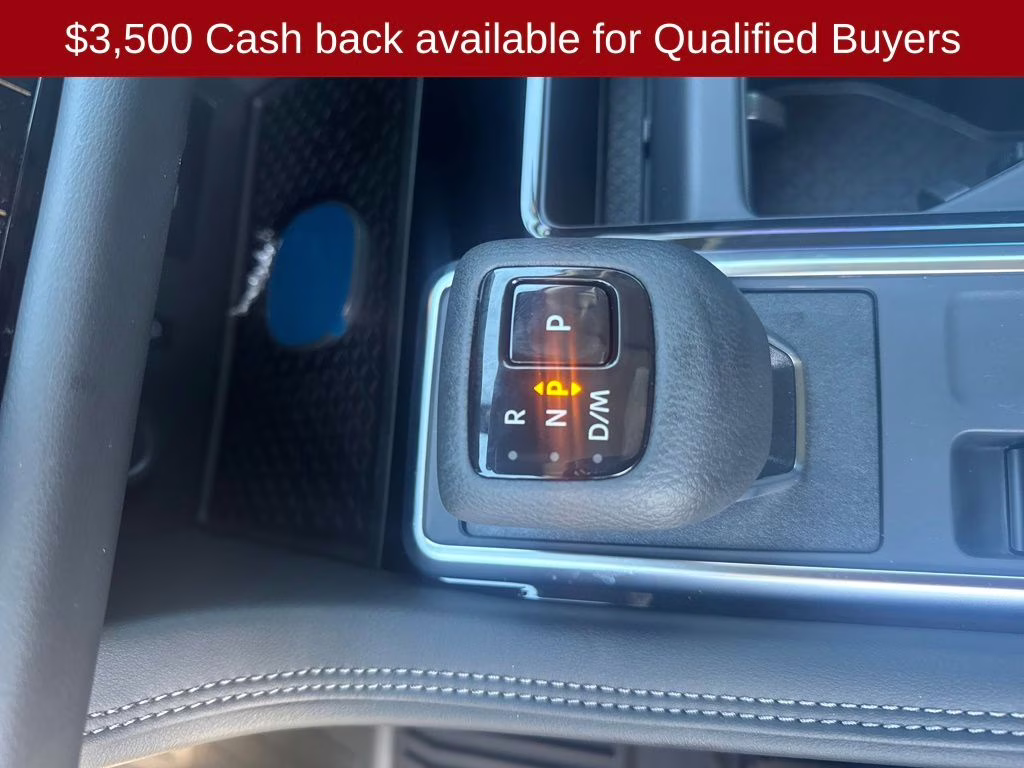 2026 Everest White Pearl Tricoat Nissan Pathfinder Platinum 4X4 SUV