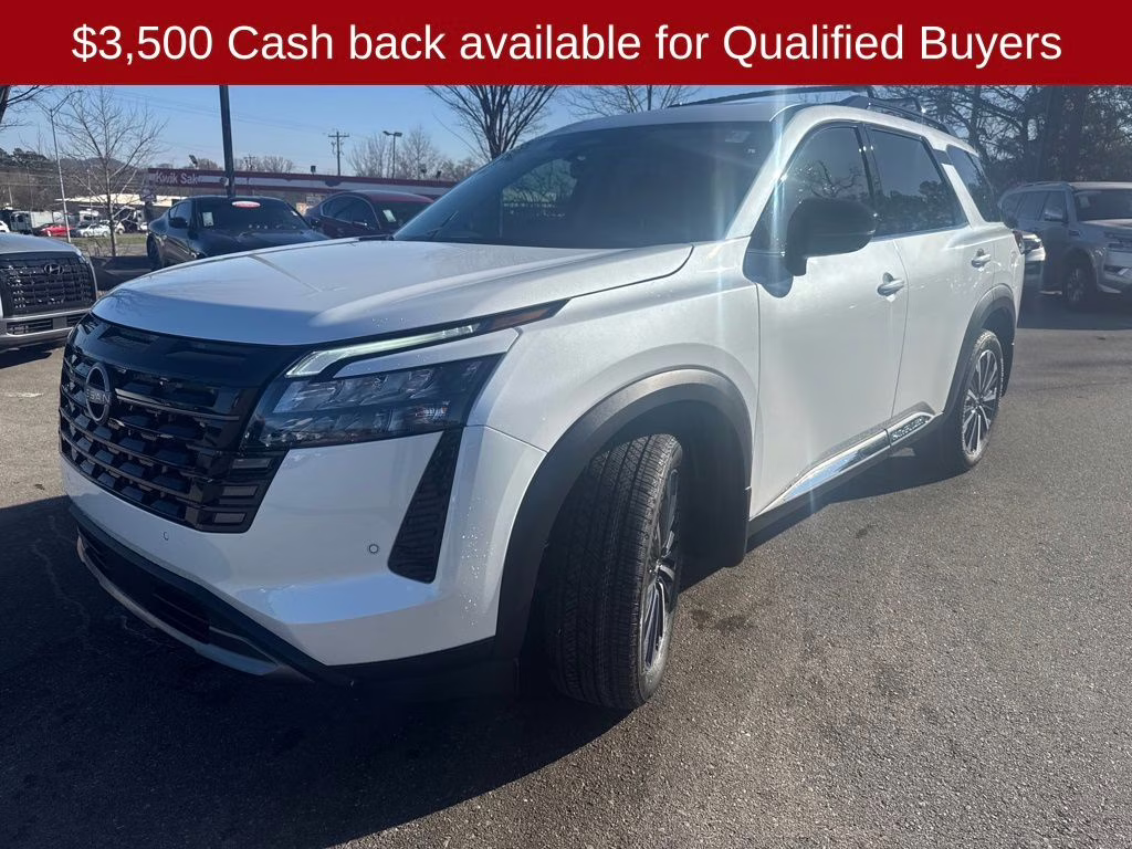 2026 Everest White Pearl Tricoat Nissan Pathfinder Platinum 4X4 SUV