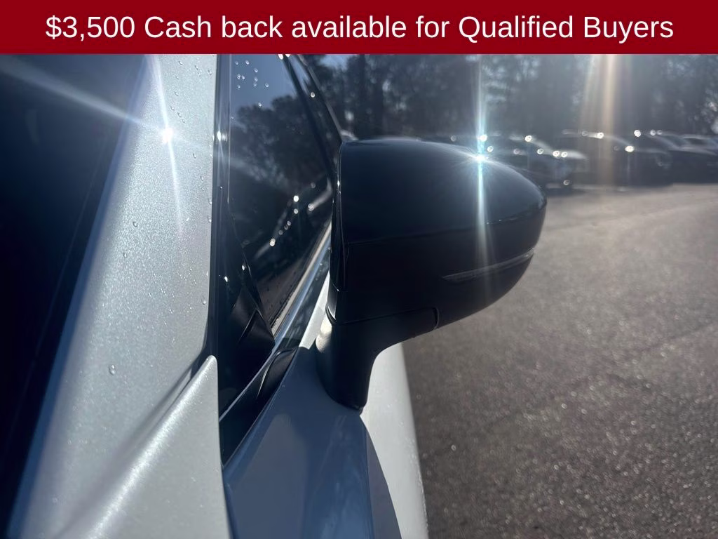 2026 Everest White Pearl Tricoat Nissan Pathfinder Platinum 4X4 SUV