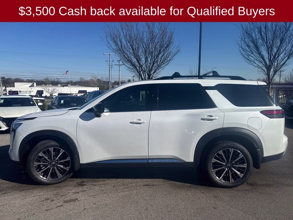 2026 Everest White Pearl Tricoat Nissan Pathfinder Platinum 4X4 SUV