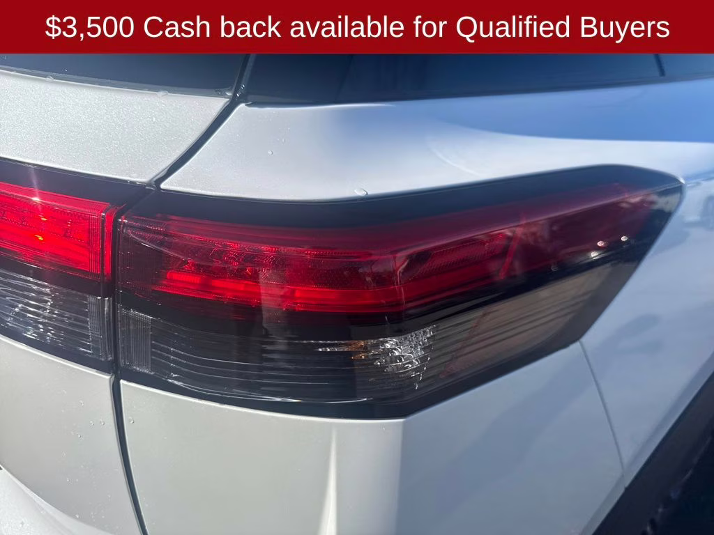 2026 Everest White Pearl Tricoat Nissan Pathfinder Platinum 4X4 SUV