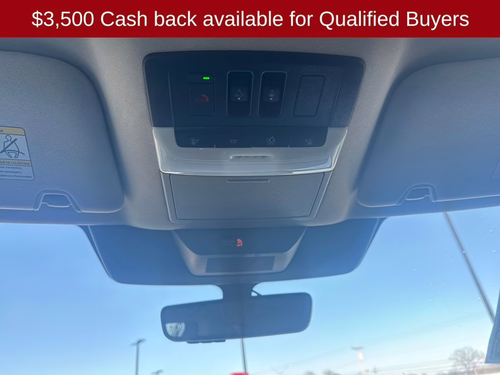 2026 Everest White Pearl Tricoat Nissan Pathfinder Platinum 4X4 SUV