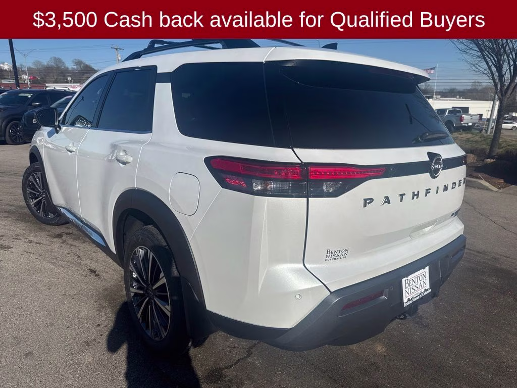 2026 Everest White Pearl Tricoat Nissan Pathfinder Platinum 4X4 SUV