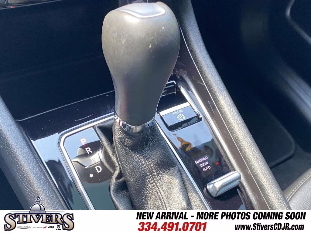 2025 Hydro Blue Pearlcoat Jeep Compass Latitude 4X4 SUV