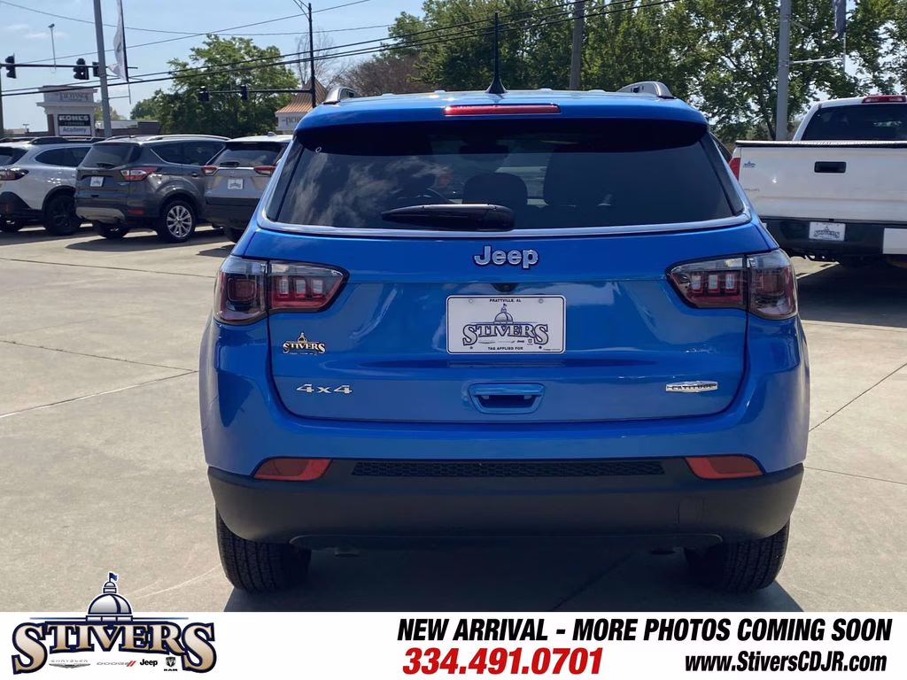 2025 Hydro Blue Pearlcoat Jeep Compass Latitude 4X4 SUV