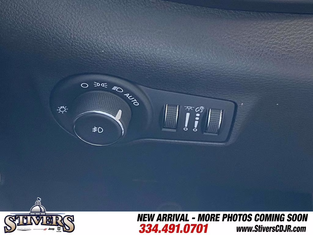 2025 Hydro Blue Pearlcoat Jeep Compass Latitude 4X4 SUV