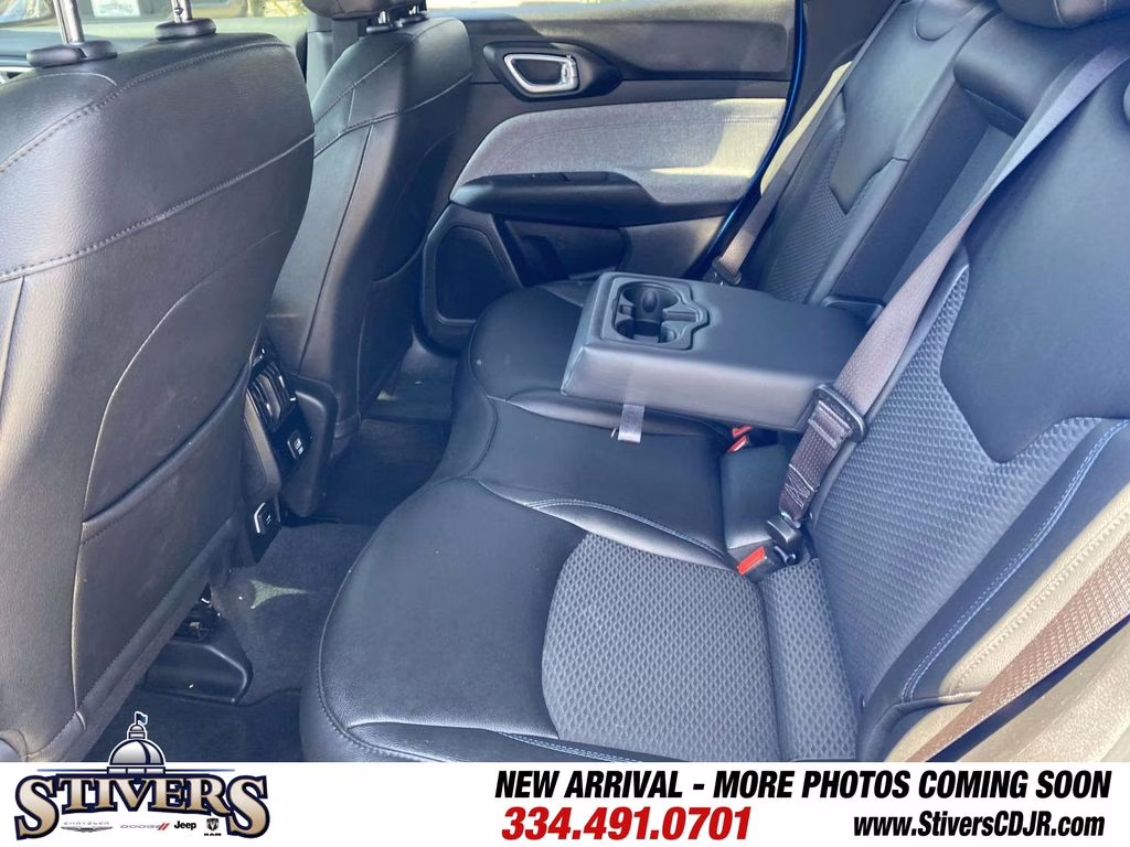 2025 Hydro Blue Pearlcoat Jeep Compass Latitude 4X4 SUV