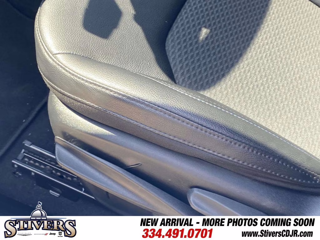 2025 Hydro Blue Pearlcoat Jeep Compass Latitude 4X4 SUV