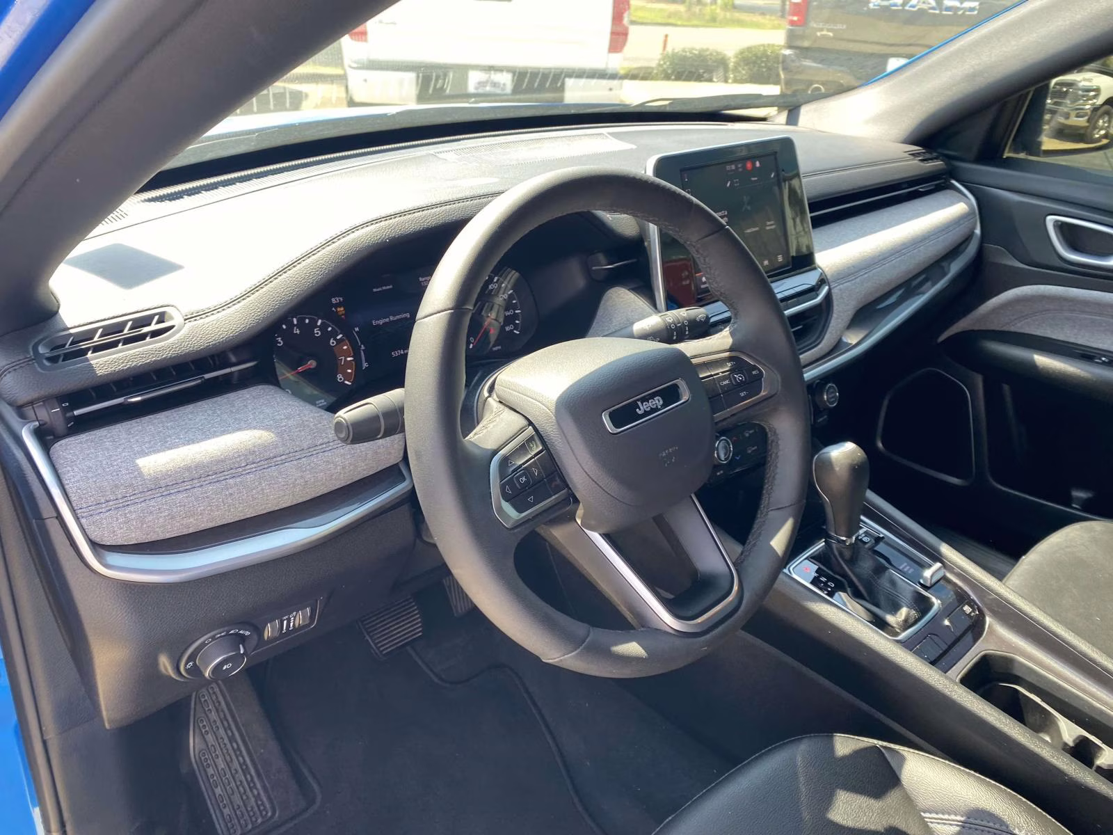 2025 Hydro Blue Pearlcoat Jeep Compass Latitude 4X4 SUV