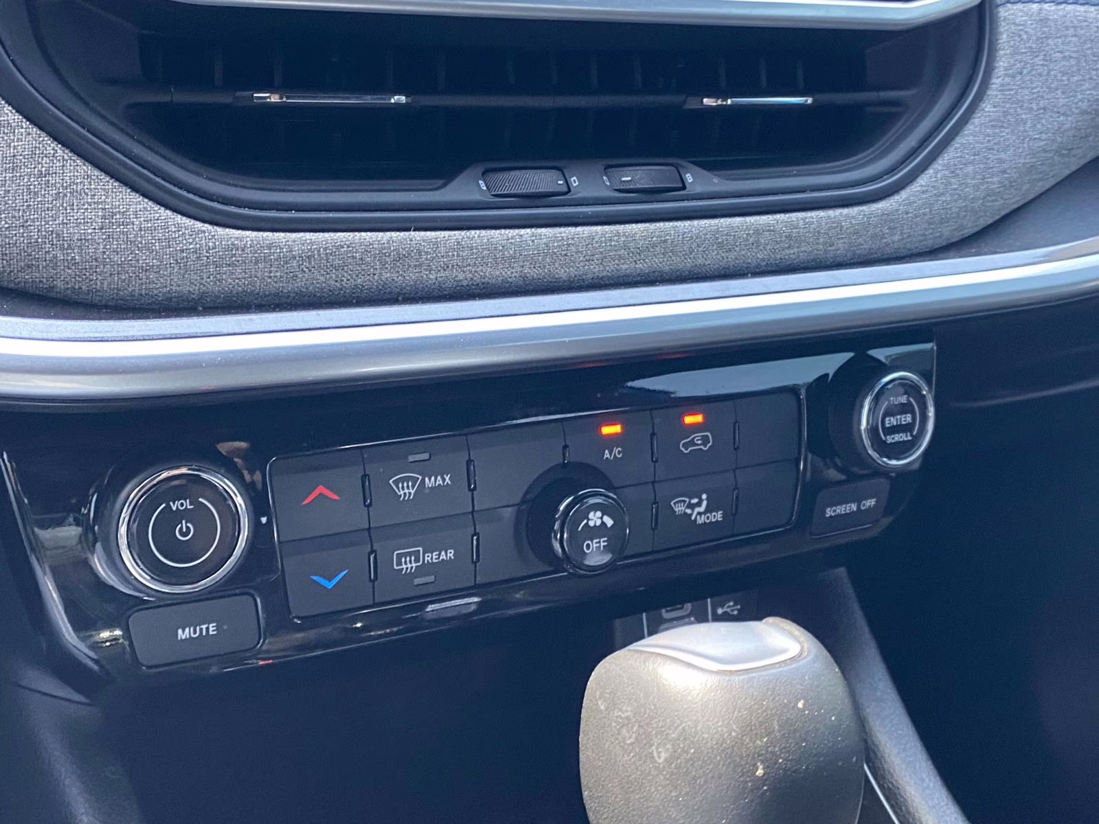 2025 Hydro Blue Pearlcoat Jeep Compass Latitude 4X4 SUV