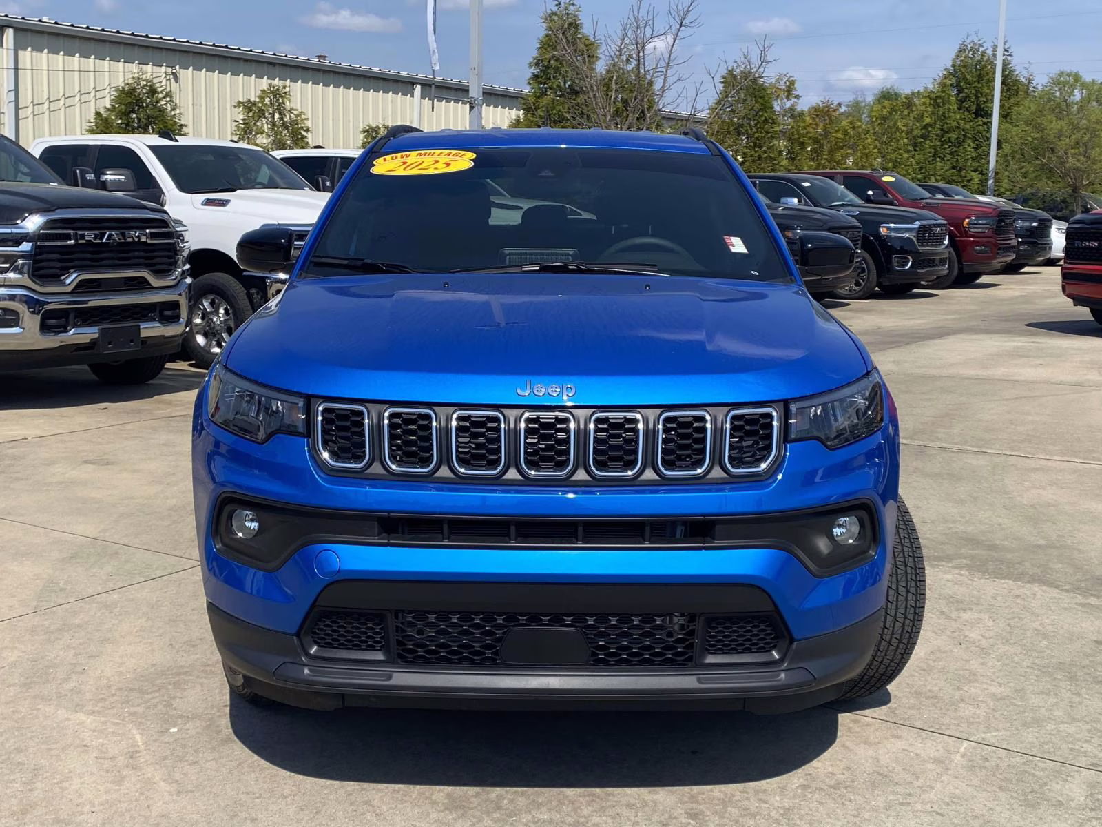 2025 Hydro Blue Pearlcoat Jeep Compass Latitude 4X4 SUV
