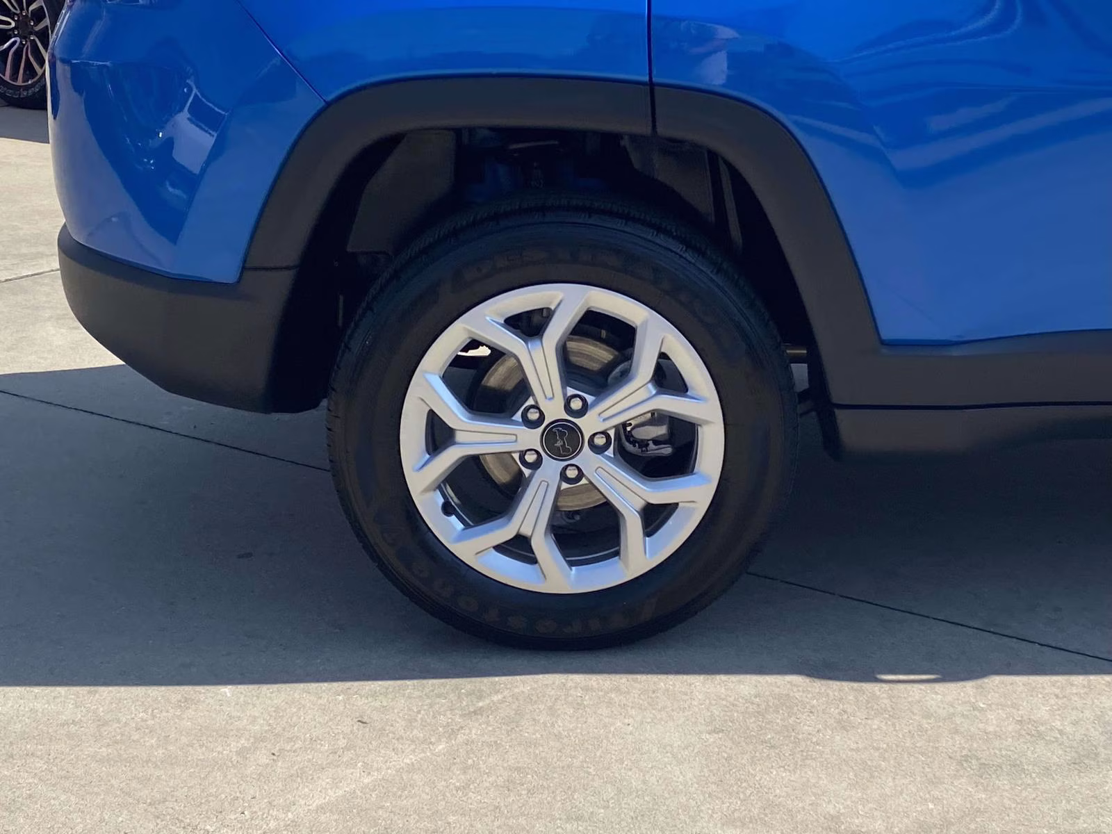 2025 Hydro Blue Pearlcoat Jeep Compass Latitude 4X4 SUV