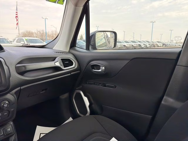 2018 Jetset Blue Jeep Renegade Latitude 4X4 SUV