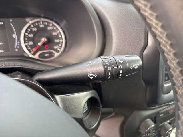 2018 Jetset Blue Jeep Renegade Latitude 4X4 SUV