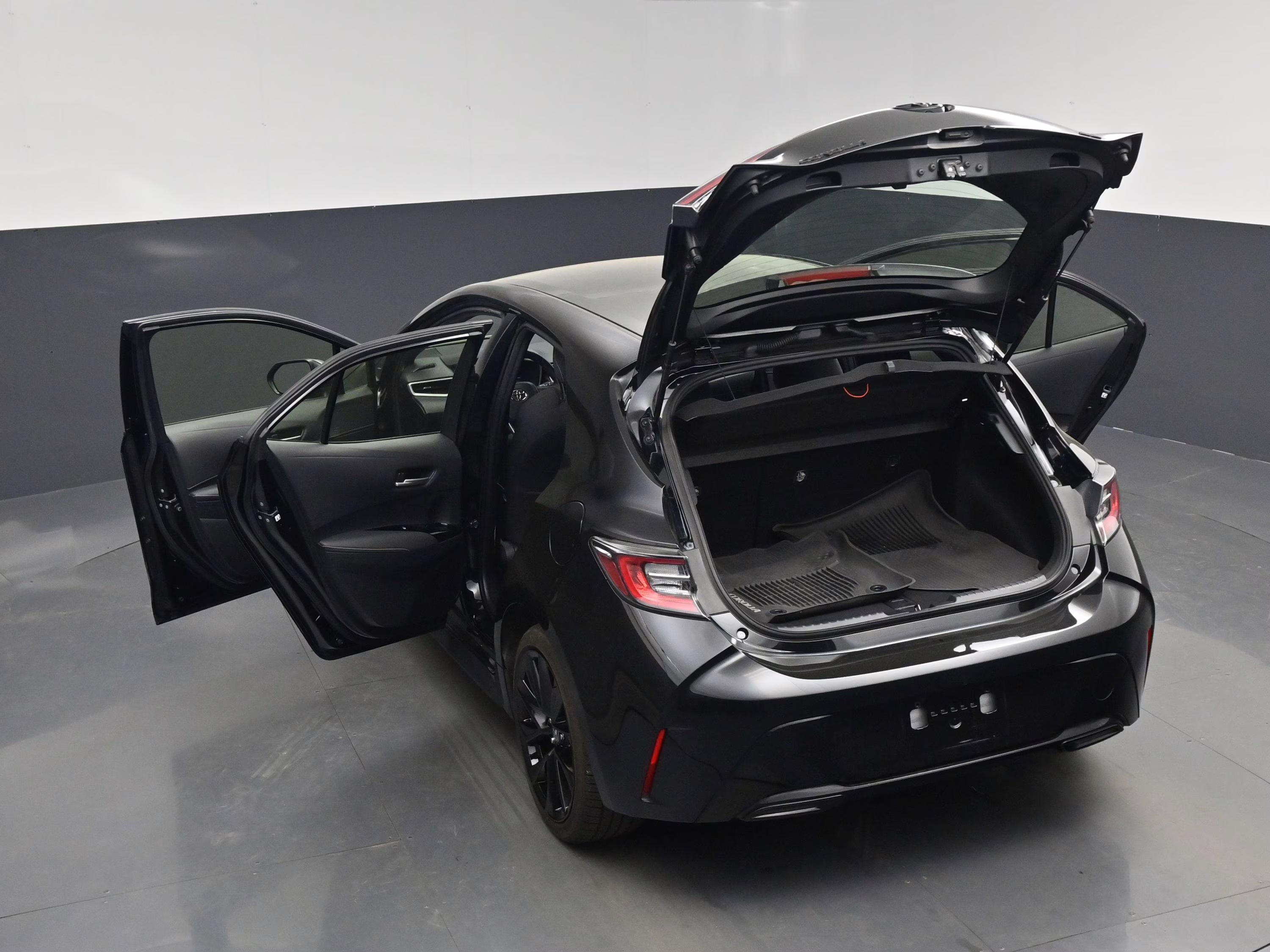 2022 Midnight Black Metallic Toyota Corolla Hatchback SE Nightshade Edition FWD Hatchback