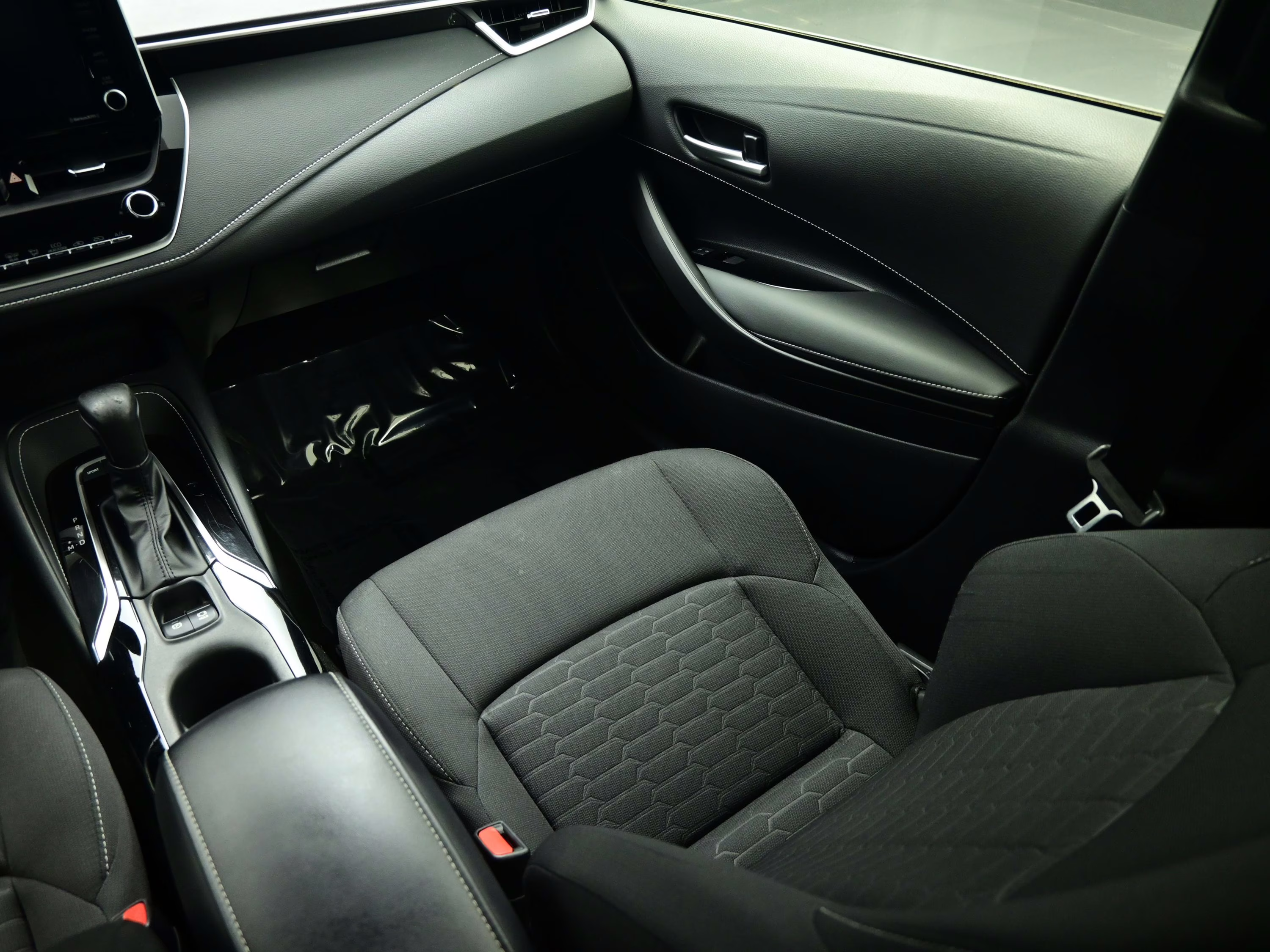 2022 Midnight Black Metallic Toyota Corolla Hatchback SE Nightshade Edition FWD Hatchback