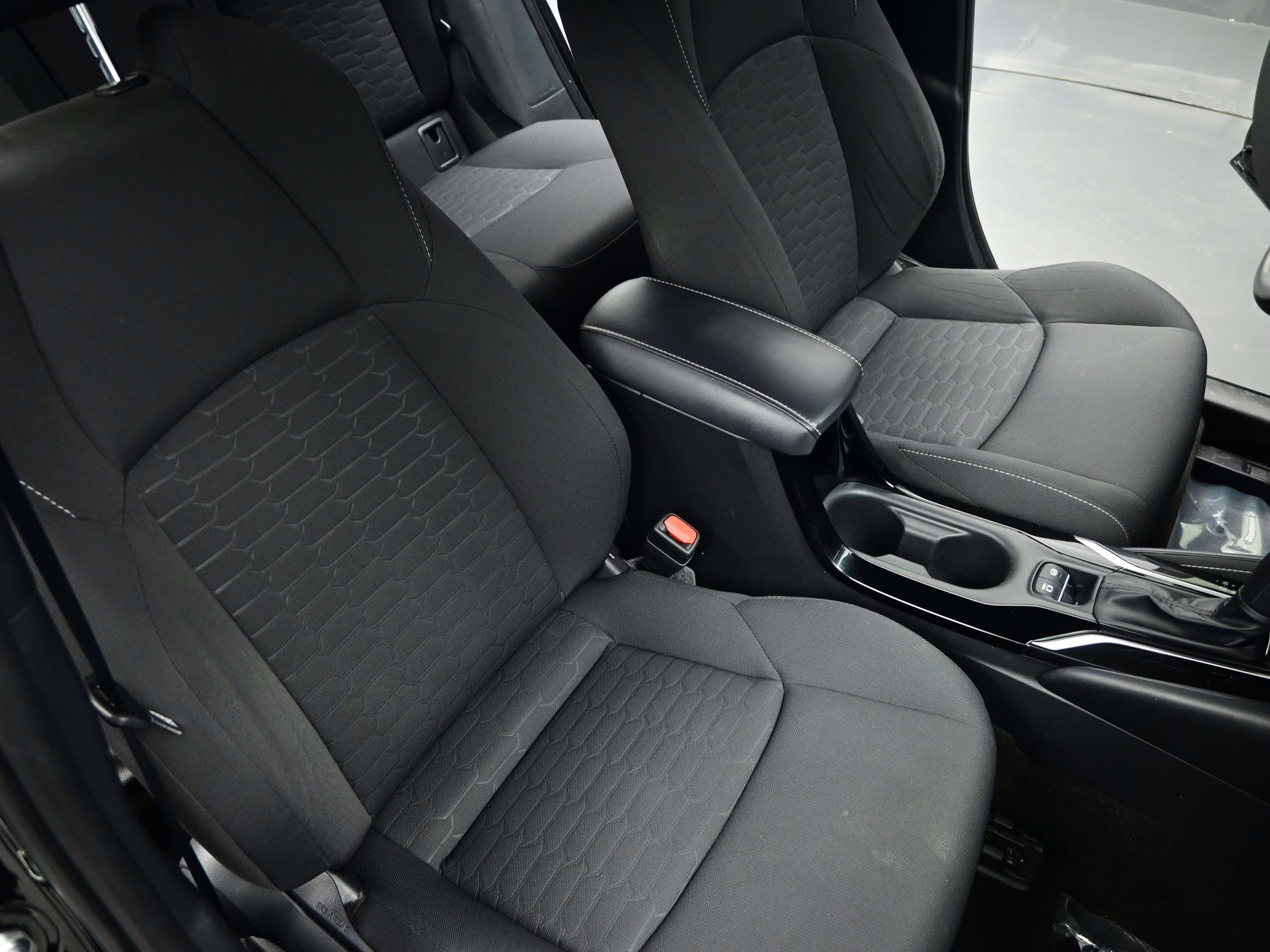 2022 Midnight Black Metallic Toyota Corolla Hatchback SE Nightshade Edition FWD Hatchback