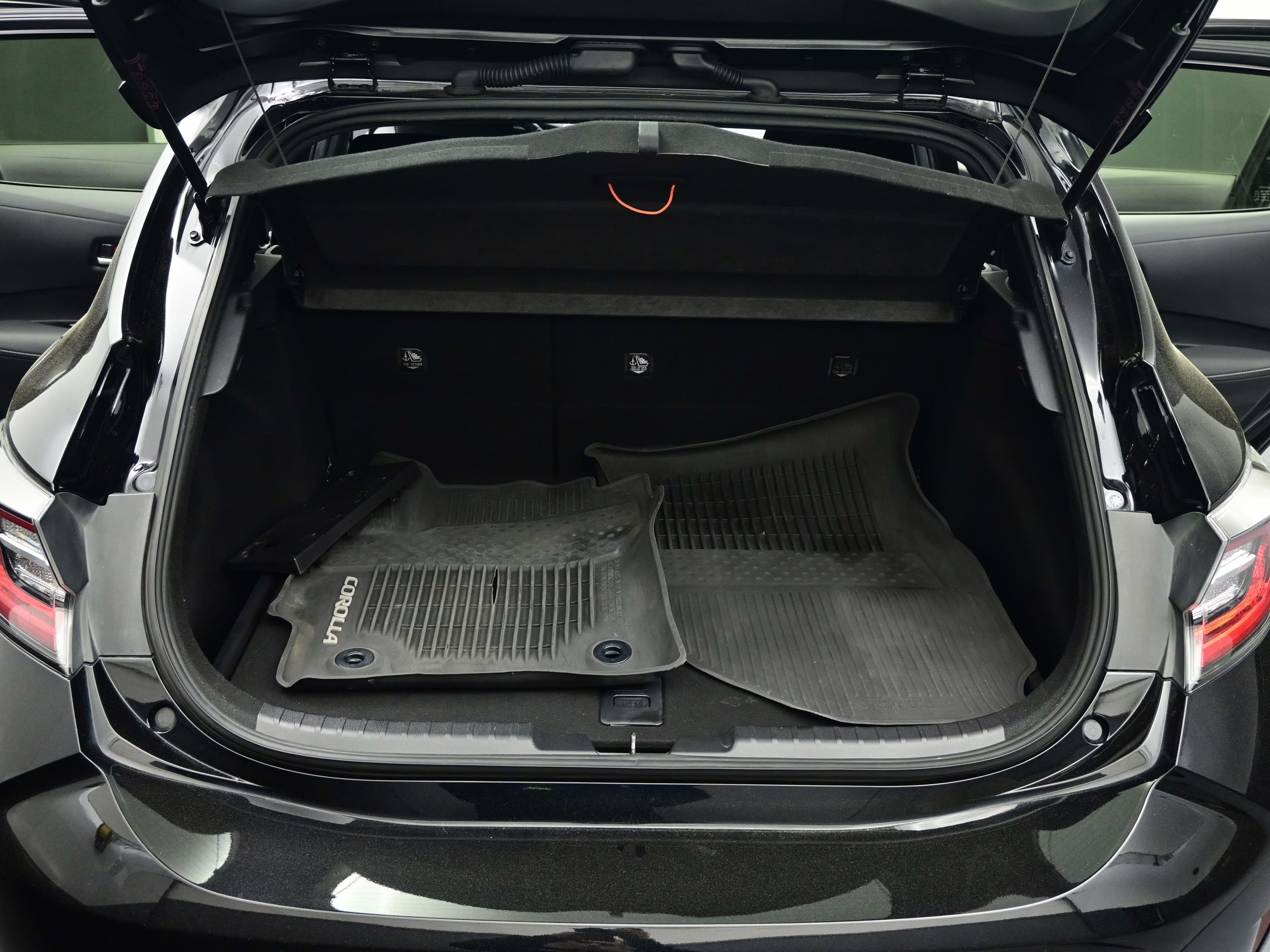 2022 Midnight Black Metallic Toyota Corolla Hatchback SE Nightshade Edition FWD Hatchback