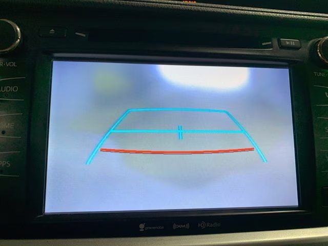 2018 Predawn Gray Mica Toyota Highlander SE AWD SUV