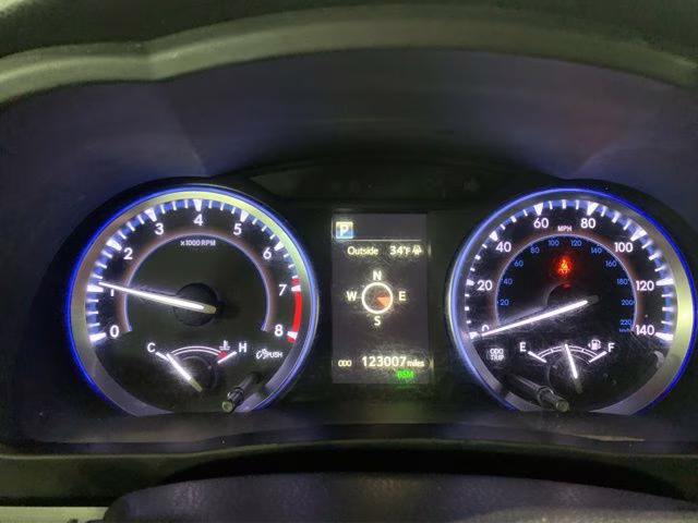 2018 Predawn Gray Mica Toyota Highlander SE AWD SUV