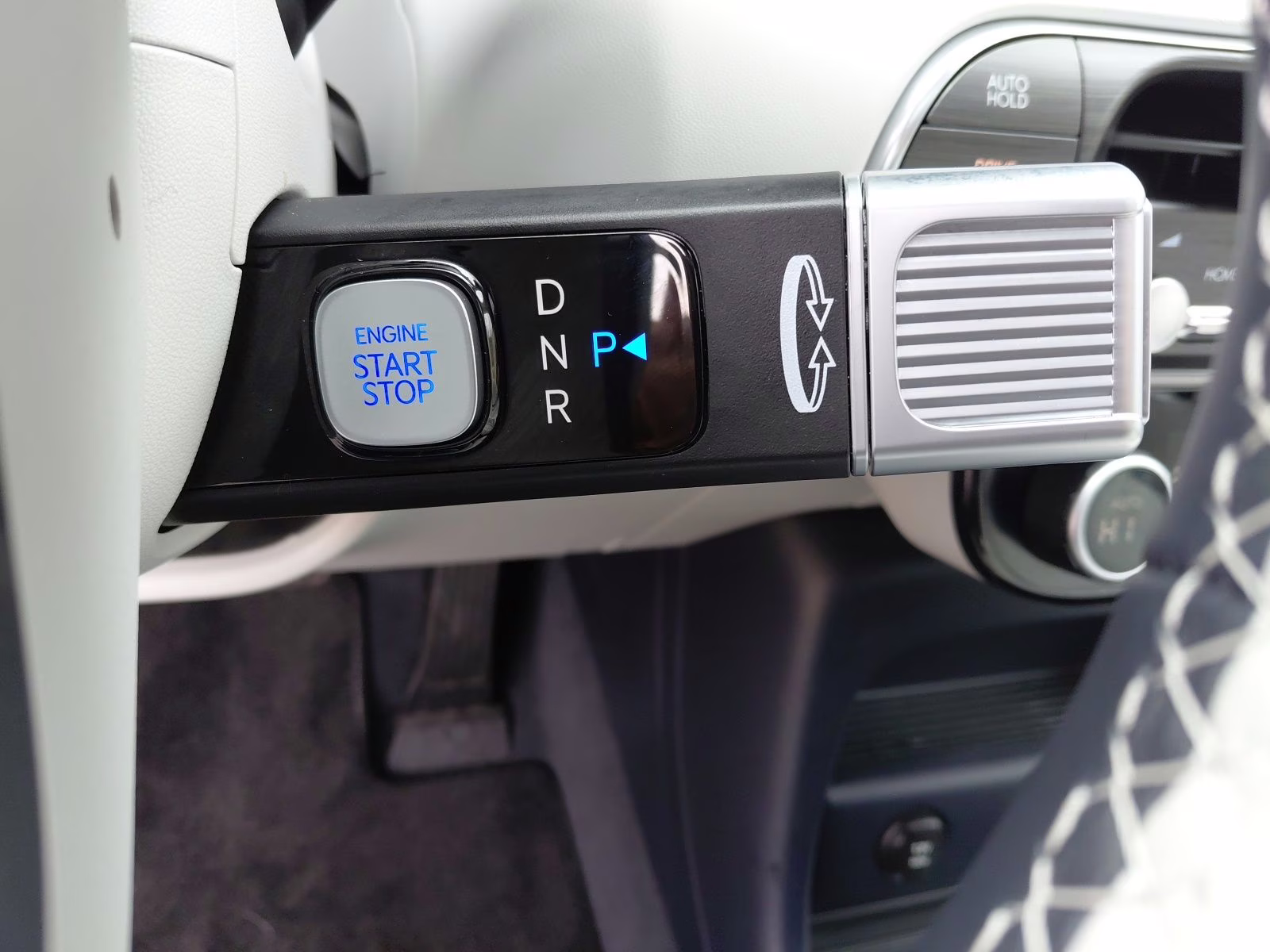 2026 Ecotronic Gray Pearl Hyundai Palisade Hybrid Calligraphy AWD SUV