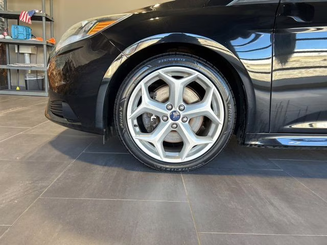 2014 Tuxedo Black Metallic Ford Focus ST FWD Hatchback