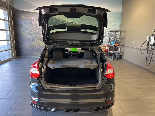 2014 Tuxedo Black Metallic Ford Focus ST FWD Hatchback