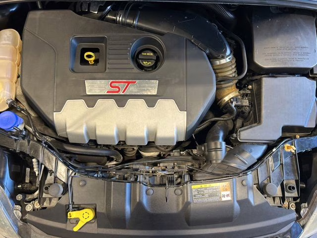 2014 Tuxedo Black Metallic Ford Focus ST FWD Hatchback