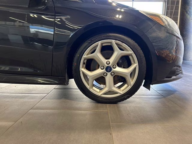 2014 Tuxedo Black Metallic Ford Focus ST FWD Hatchback