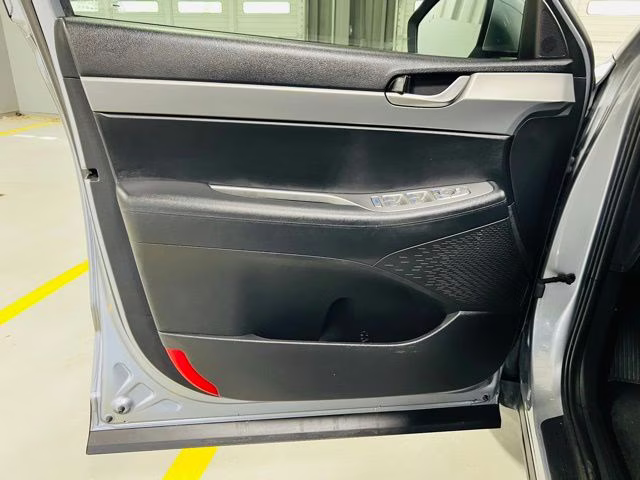 2020 Lagoon Silver Hyundai Palisade SEL FWD SUV