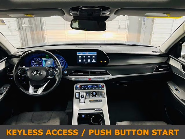 2020 Lagoon Silver Hyundai Palisade SEL FWD SUV