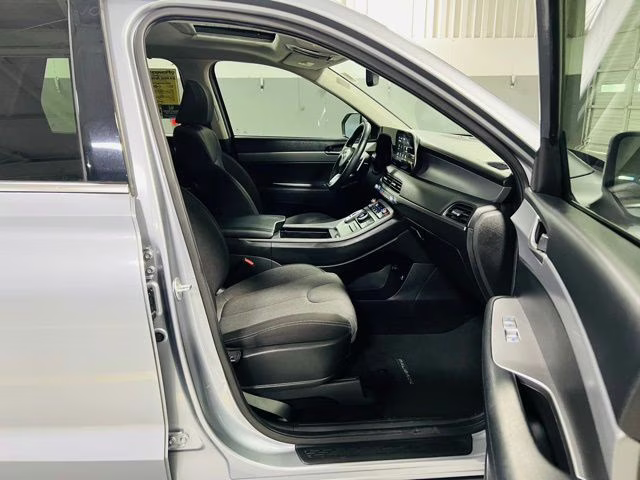 2020 Lagoon Silver Hyundai Palisade SEL FWD SUV