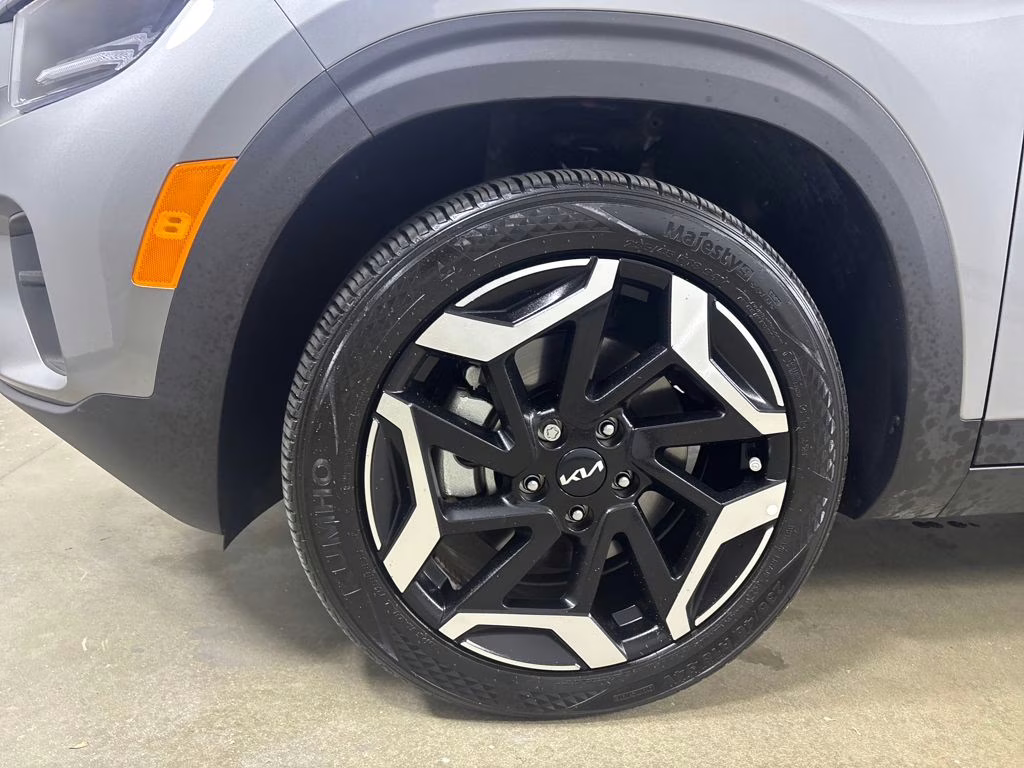 2025 Steel Gray Kia Seltos SX AWD SUV
