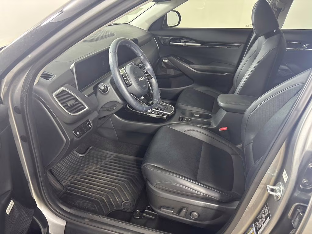 2025 Steel Gray Kia Seltos SX AWD SUV