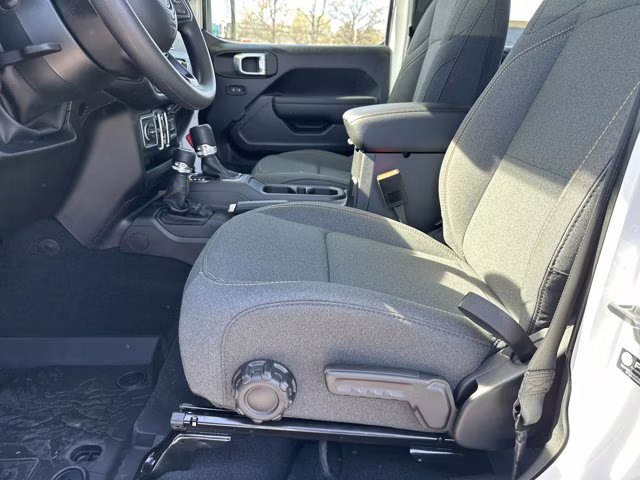 2026 Bright White Clearcoat Jeep Gladiator Sport 4X4 Truck