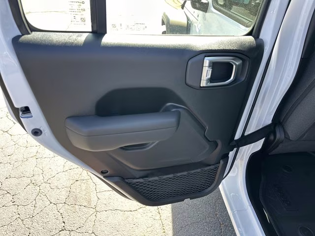 2026 Bright White Clearcoat Jeep Gladiator Sport 4X4 Truck