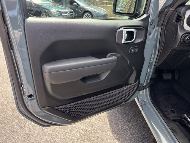 2026 Anvil Clearcoat Jeep Gladiator Sport 4X4 Truck