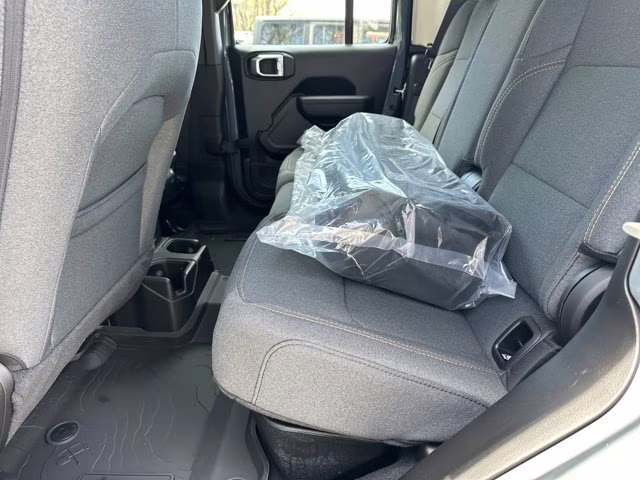 2026 Anvil Clearcoat Jeep Gladiator Sport 4X4 Truck