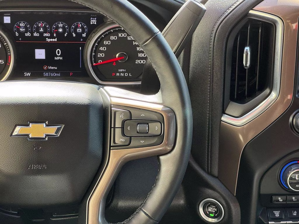 2023 Silver Ice Metallic Chevrolet Silverado 2500HD High Country 4X4 Truck
