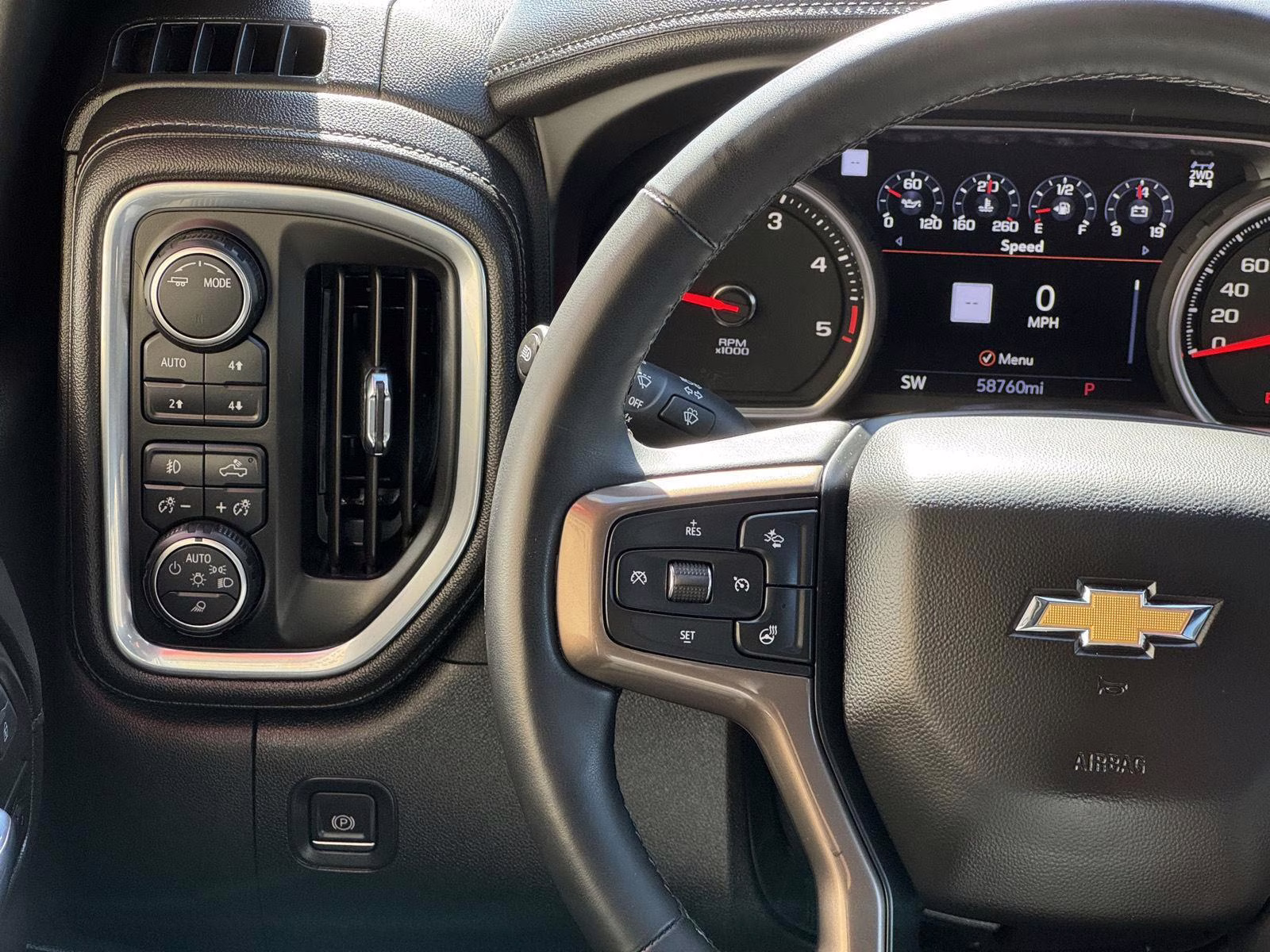 2023 Silver Ice Metallic Chevrolet Silverado 2500HD High Country 4X4 Truck