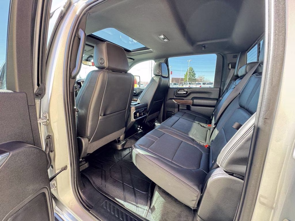 2023 Silver Ice Metallic Chevrolet Silverado 2500HD High Country 4X4 Truck
