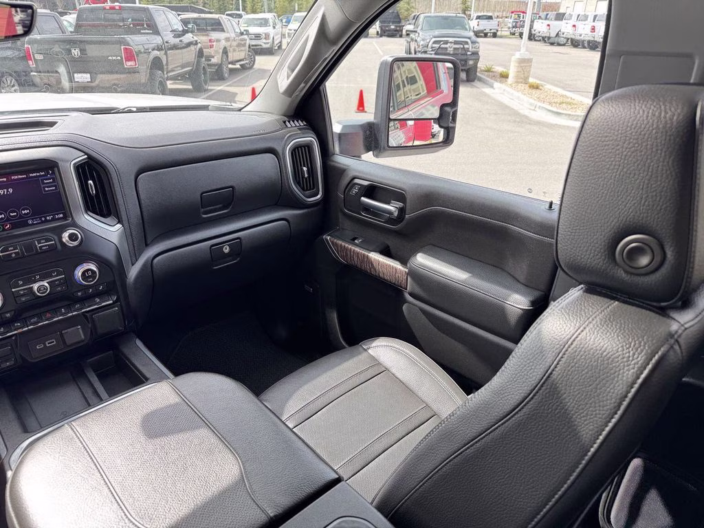 2023 Quicksilver Metallic GMC Sierra 2500HD Denali 4X4 Truck