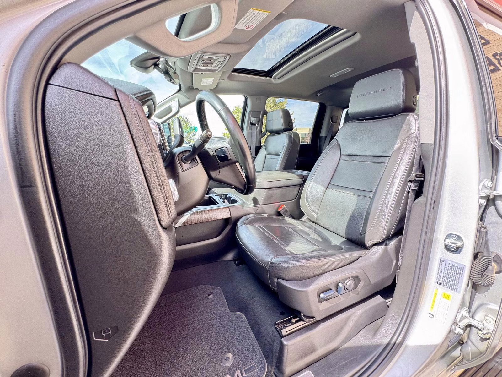 2023 Quicksilver Metallic GMC Sierra 2500HD Denali 4X4 Truck