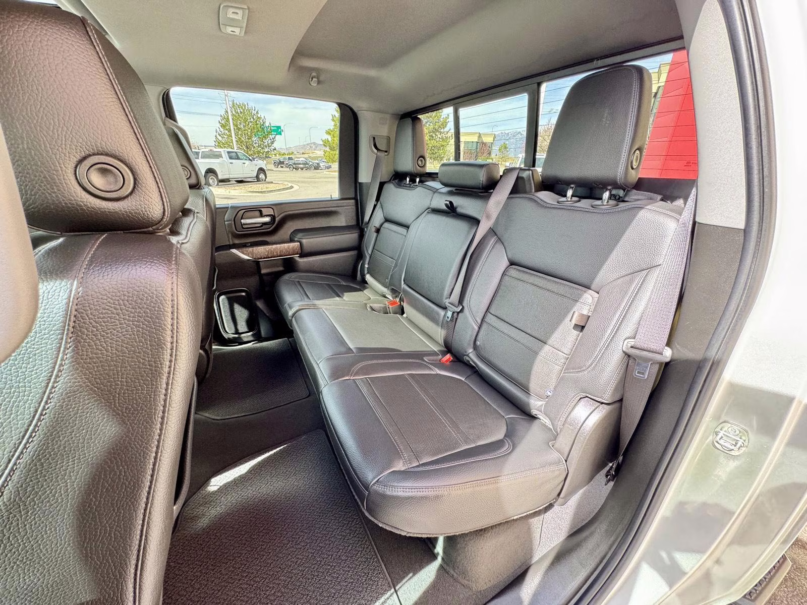 2023 Quicksilver Metallic GMC Sierra 2500HD Denali 4X4 Truck