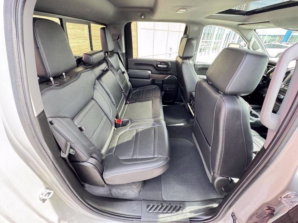 2023 Quicksilver Metallic GMC Sierra 2500HD Denali 4X4 Truck