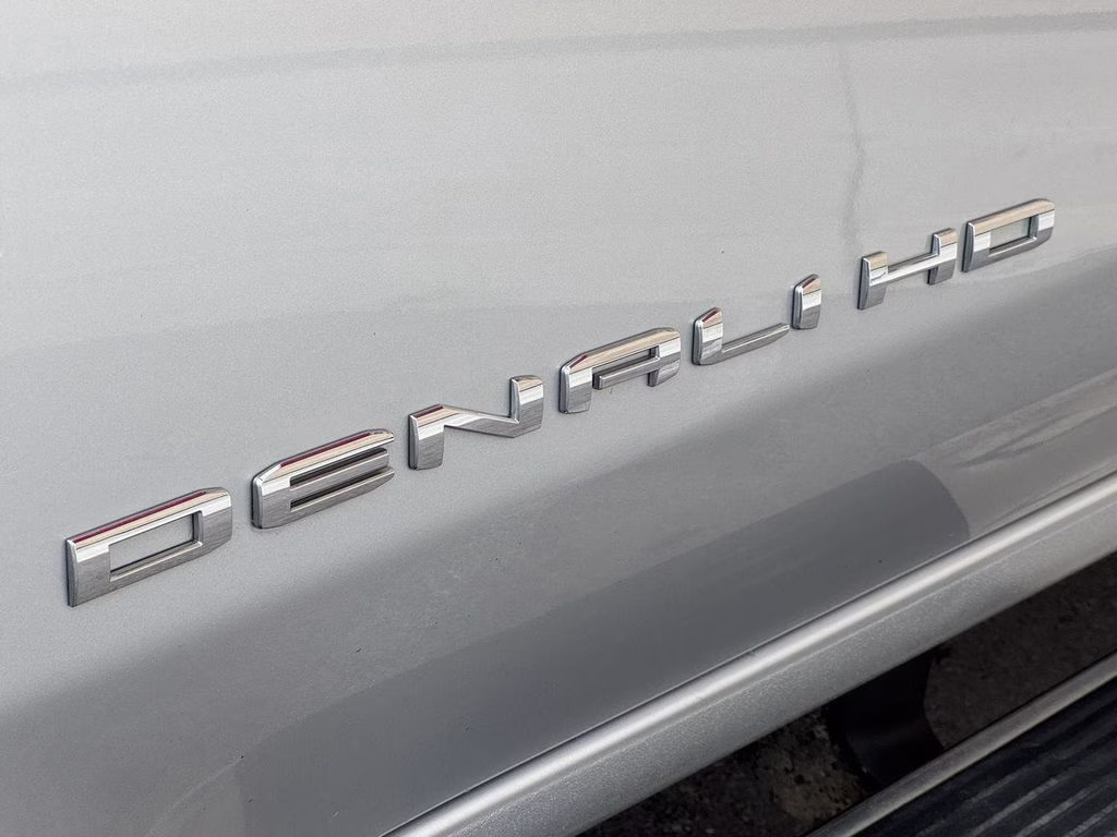 2023 Quicksilver Metallic GMC Sierra 2500HD Denali 4X4 Truck