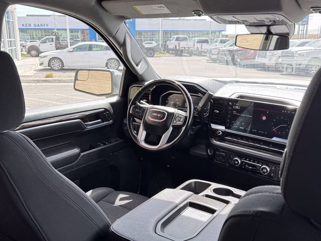2023 Summit White GMC Sierra 1500 SLE 4X4 Truck