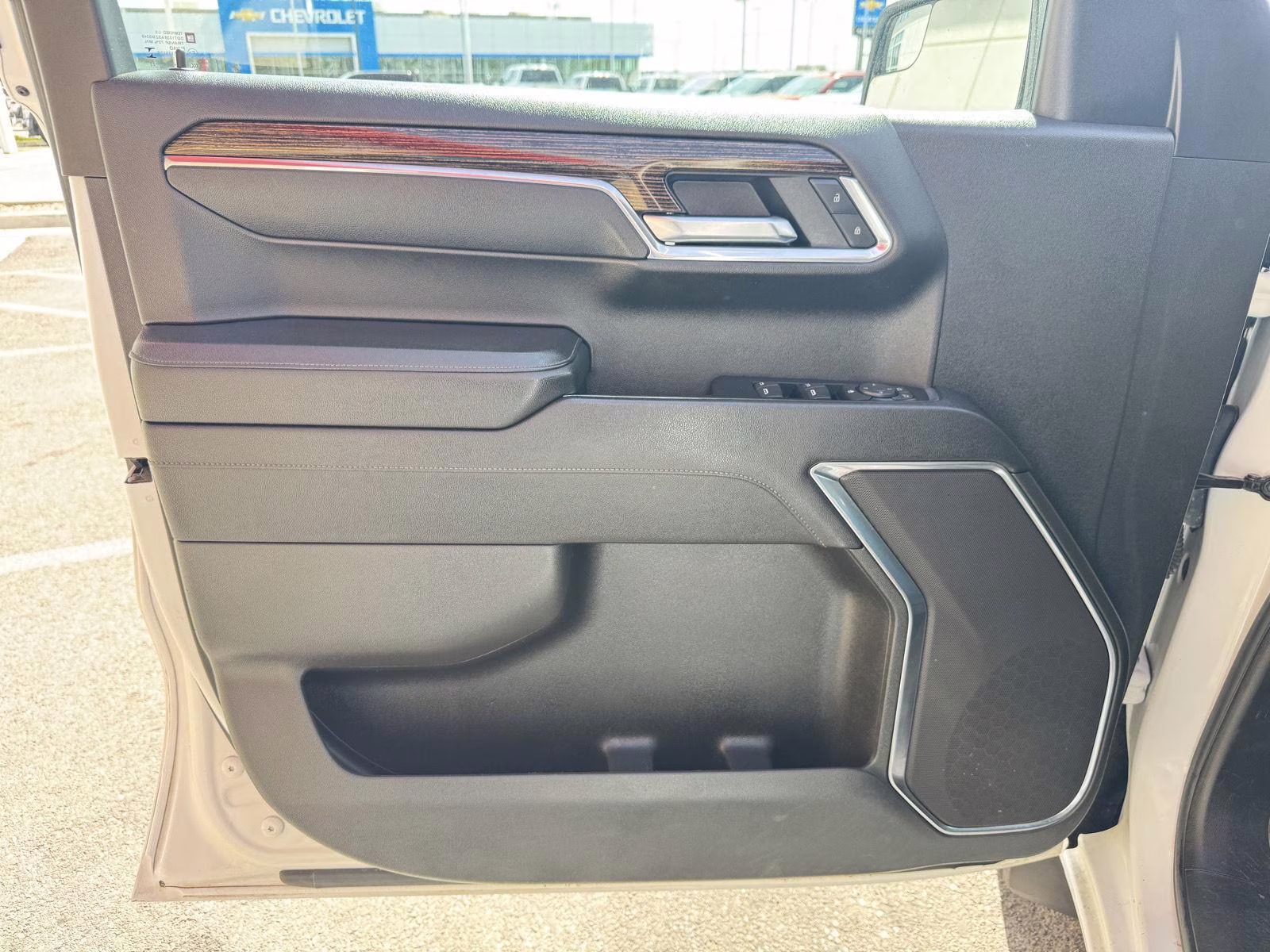 2023 Summit White GMC Sierra 1500 SLE 4X4 Truck