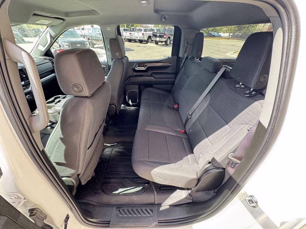 2023 Summit White GMC Sierra 1500 SLE 4X4 Truck